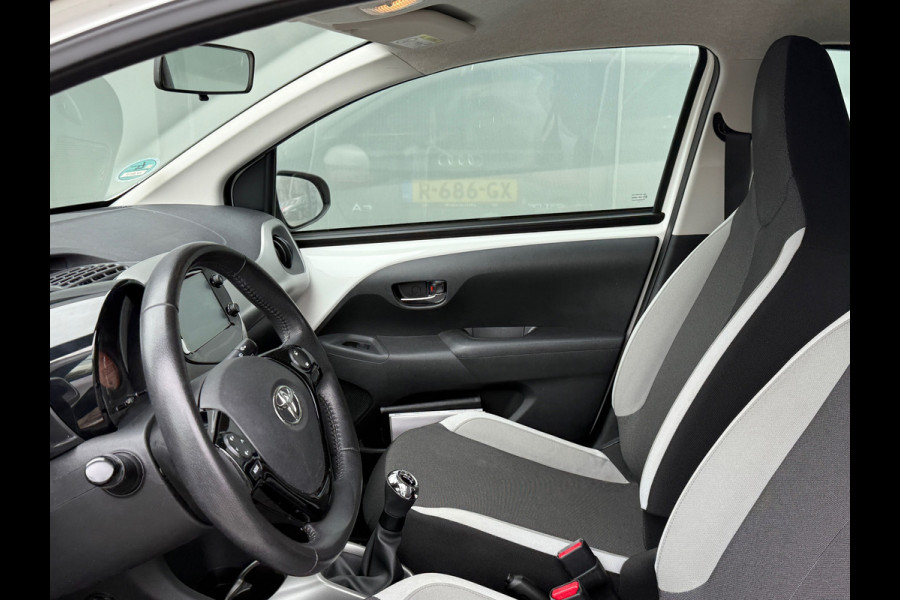 Toyota Aygo 1.0 VVT-i x-play |Camera|Carplay|Airco