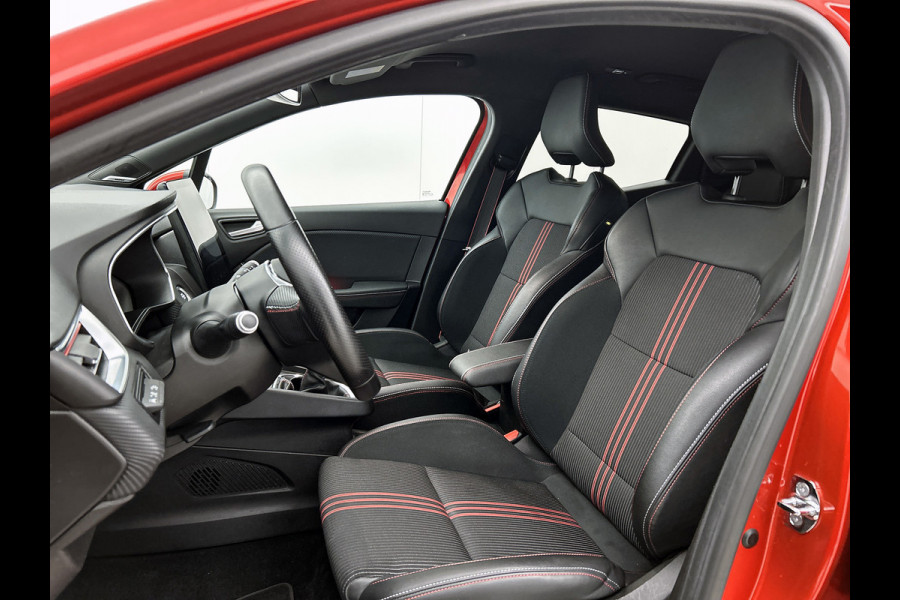 Renault Clio 1.0 TCe R.S. Line (NL-auto, Goed OndH, Navi, 360 Camera, Trekhaak, PDC V+A, StoelV, Climate Con, Cruise Con, Etc)