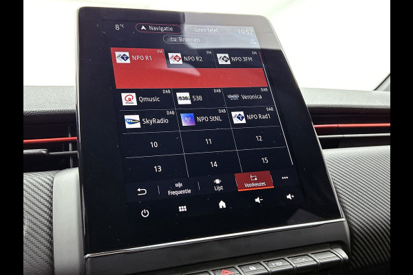 Renault Clio 1.0 TCe R.S. Line (NL-auto, Goed OndH, Navi, 360 Camera, Trekhaak, PDC V+A, StoelV, Climate Con, Cruise Con, Etc)