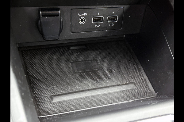 Renault Clio 1.0 TCe R.S. Line (NL-auto, Goed OndH, Navi, 360 Camera, Trekhaak, PDC V+A, StoelV, Climate Con, Cruise Con, Etc)