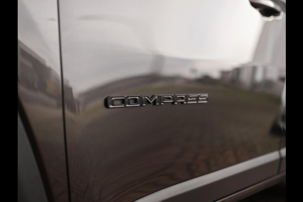 Jeep Compass 1.4 MultiAir Night Eagle | Camera | Leder | Cruise Control | Stoelverw. | Trekhaak | Navi