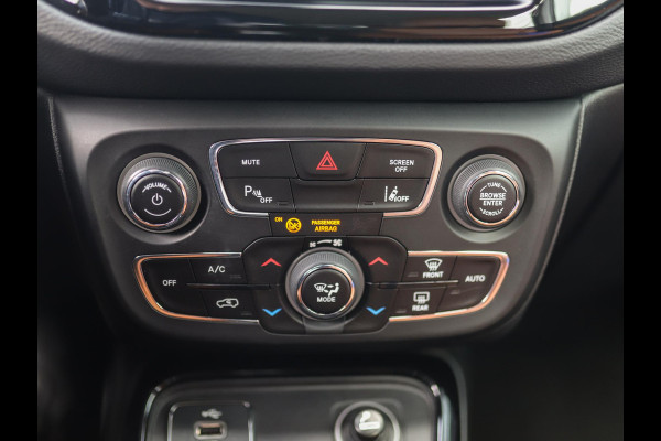 Jeep Compass 1.4 MultiAir Night Eagle | Camera | Leder | Cruise Control | Stoelverw. | Trekhaak | Navi
