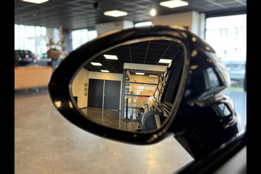 Porsche Cayenne 4.0 Turbo / Softclose / Nightvision / Matrix / Sport Chrono / Stoelventilatie / Trekhaak