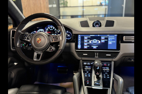 Porsche Cayenne 4.0 Turbo / Softclose / Nightvision / Matrix / Sport Chrono / Stoelventilatie / Trekhaak