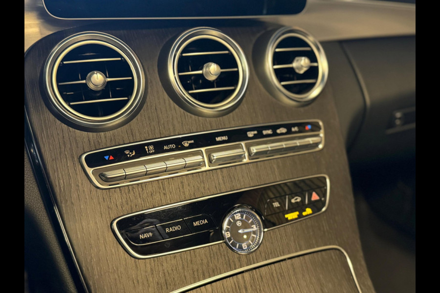 Mercedes-Benz C-Klasse Cabrio BTW/180 AMG Line / NAP / Camera / Leder / Stoelverwarming