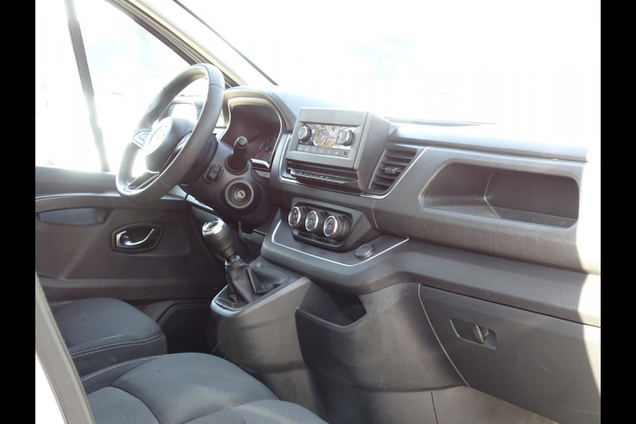 Renault Trafic 2.0 dCi L2H1