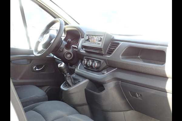 Renault Trafic 2.0 dCi L2H1