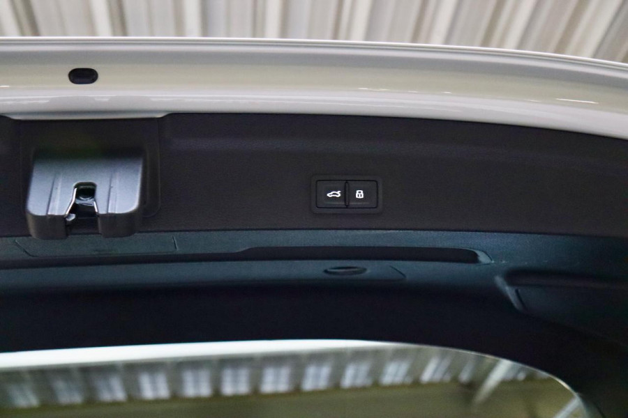 Audi Q3 Sportback 45 TFSI Quattro Pro Line S|Dew silver met.|CAM