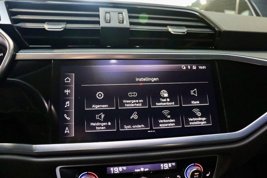 Audi Q3 Sportback 45 TFSI Quattro Pro Line S|Dew silver met.|CAM