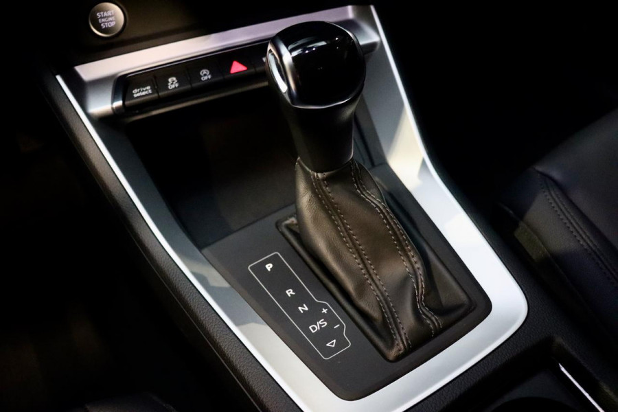 Audi Q3 Sportback 45 TFSI Quattro Pro Line S|Dew silver met.|CAM