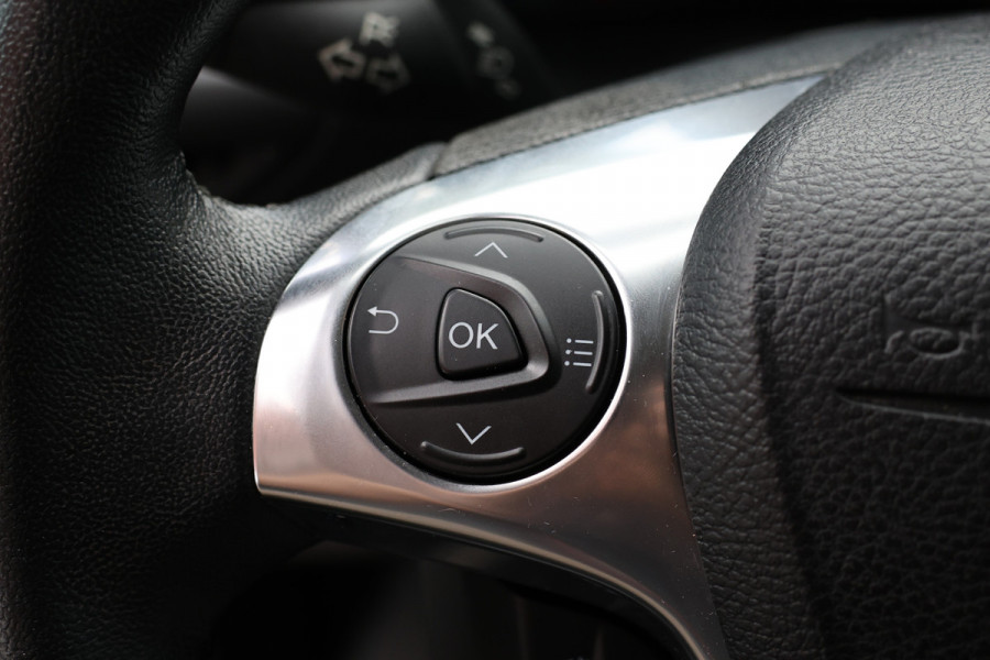 Ford Transit Connect 1.5 EcoBlue L2 Sport | Bi-Xenon | Keyless Go | CarPlay | Camera | Navigatie | 8-Traps automaat | Cruise control | Trekhaak | Stoelverwarming | Lederen bekleding | Nieuwe APK | NAP Logisch