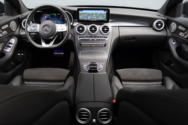 Mercedes-Benz C-Klasse Estate 300 e Business Solution AMG | Luchtvering | Panoramadak | Burmester | Memory | Camera | Spoorpakket | Dodehoekassistent | Multibeam LED | Sfeerverlichting |