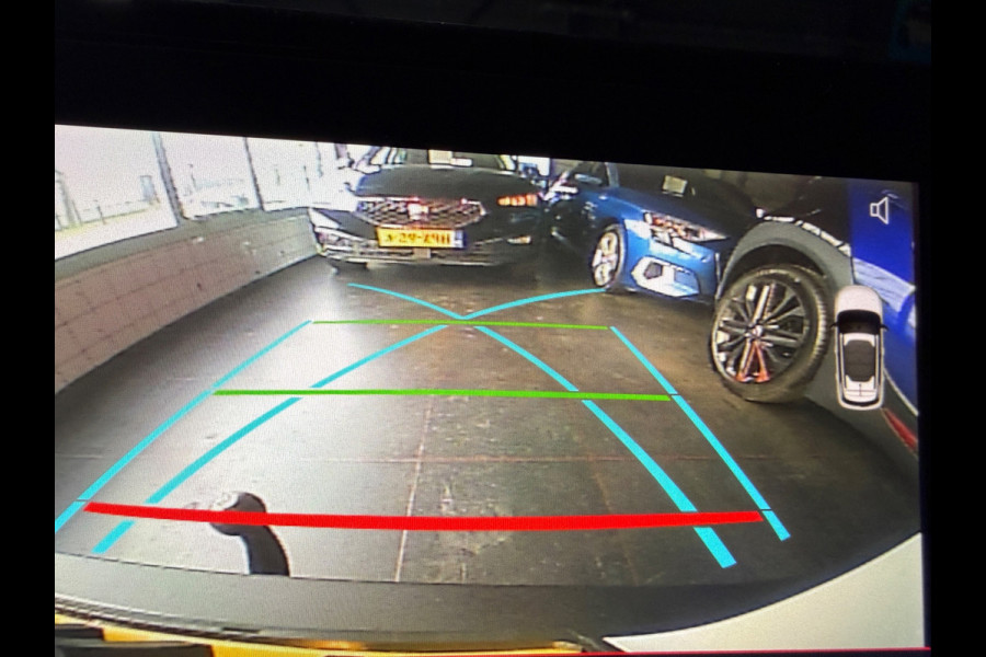 Citroën C4 Cactus 1.2 PURETECH SHINE 2019 SPORT AUTOMAAT CAMERA LED CARPLAY