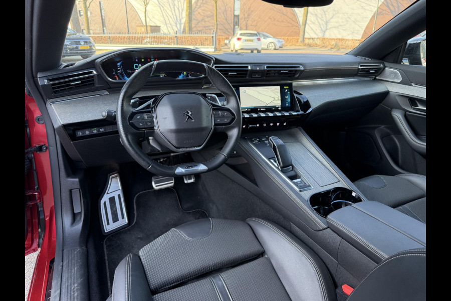 Peugeot 508 SW 1.6 HYbrid GT Pack Business VAN € 28.900,- VOOR € 25.877,- UW LENTEVOORDEEL: € 3.023,-! | FULL OPTIONS | ADAPTIEVE CRUISE CONTROL | FOCAL AUDIO | 360 CAMERA | STOELVERWARMING | DEALER ONDERHOUDEN | ELEKTRISCHE KOFFERBAK | RIJKLAAR MET 12 MND BOVAG GARANTIE |