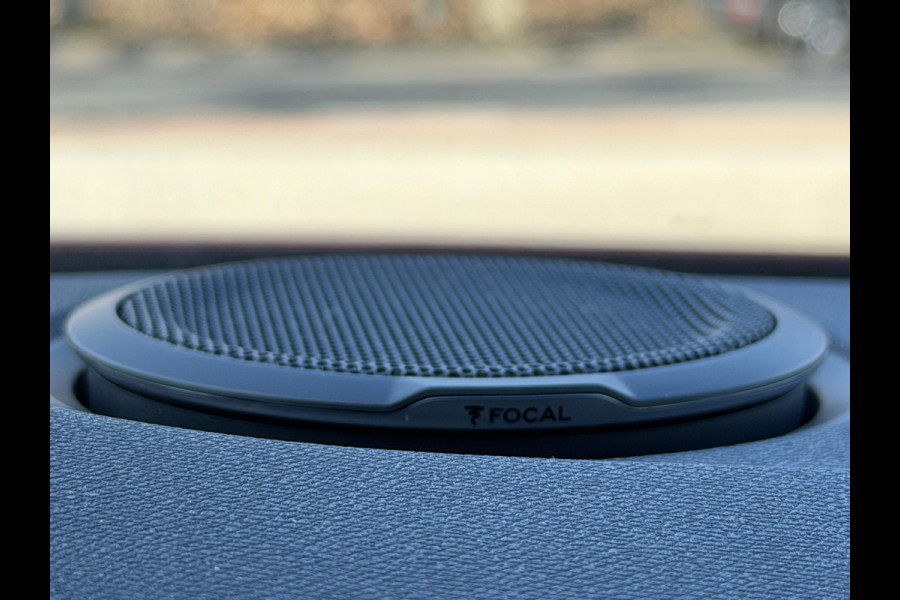 Peugeot 508 SW 1.6 HYbrid GT Pack Business VAN € 28.900,- VOOR € 25.877,- UW LENTEVOORDEEL: € 3.023,-! | FULL OPTIONS | ADAPTIEVE CRUISE CONTROL | FOCAL AUDIO | 360 CAMERA | STOELVERWARMING | DEALER ONDERHOUDEN | ELEKTRISCHE KOFFERBAK | RIJKLAAR MET 12 MND BOVAG GARANTIE |