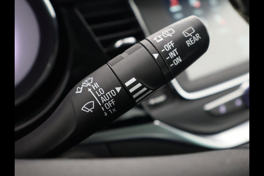 Opel Astra Sports Tourer 1.2 ELEGANCE NAVI GARANTIE TOT 9-2031* PARKEERSENSOREN V+A . CAMERA . APPLE CARPLAY