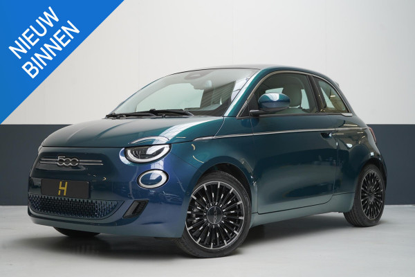Fiat 500 La Prima 42 kWh | SoH 94,9% | Panoramadak | Leder | Navigatie | Carplay | Lm velgen | Blind-Spot