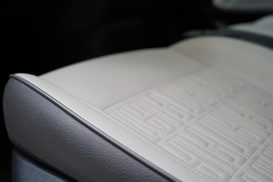 Fiat 500 La Prima 42 kWh | SoH 94,9% | Panoramadak | Leder | Navigatie | Carplay | Lm velgen | Blind-Spot