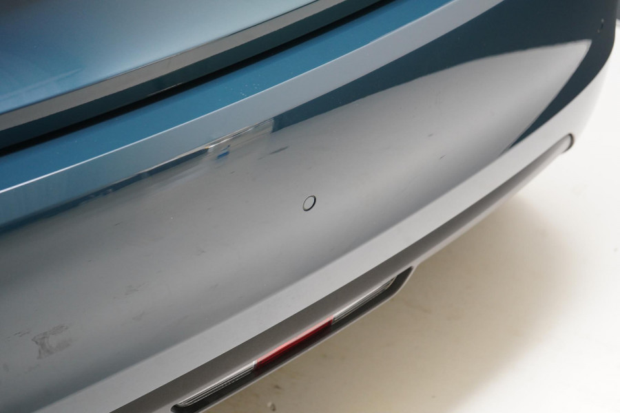 Fiat 500 La Prima 42 kWh | SoH 94,9% | Panoramadak | Leder | Navigatie | Carplay | Lm velgen | Blind-Spot