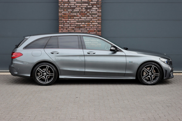 Mercedes-Benz C-Klasse Estate 300 e Business Solution AMG | Luchtvering | Panoramadak | Burmester | Memory | Camera | Spoorpakket | Dodehoekassistent | Multibeam LED | Sfeerverlichting |
