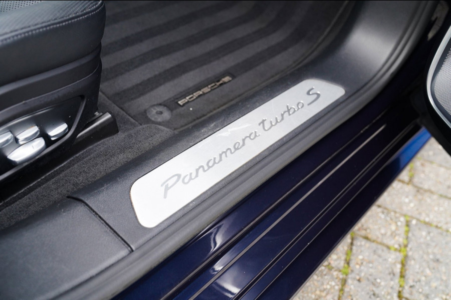 Porsche Panamera 4.0 Turbo S E-Hybrid | Achterbank verwarmd | Stoelverkoeling | Sport Chrono| Panorama Dak | Carbon | Burmester