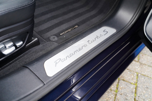 Porsche Panamera 4.0 Turbo S E-Hybrid | Achterbank verwarmd | Stoelverkoeling | Sport Chrono| Panorama Dak | Carbon | Burmester