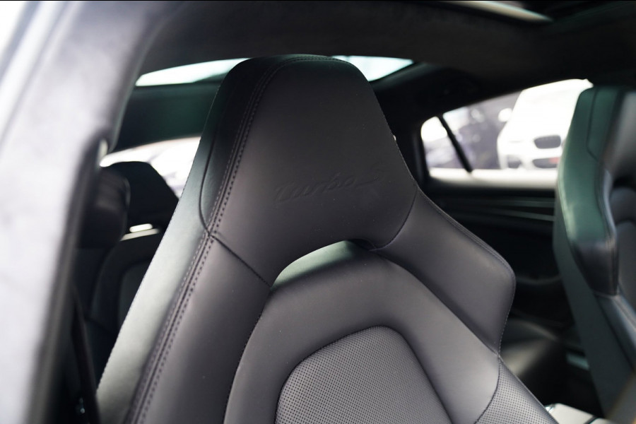 Porsche Panamera 4.0 Turbo S E-Hybrid | Achterbank verwarmd | Stoelverkoeling | Sport Chrono| Panorama Dak | Carbon | Burmester