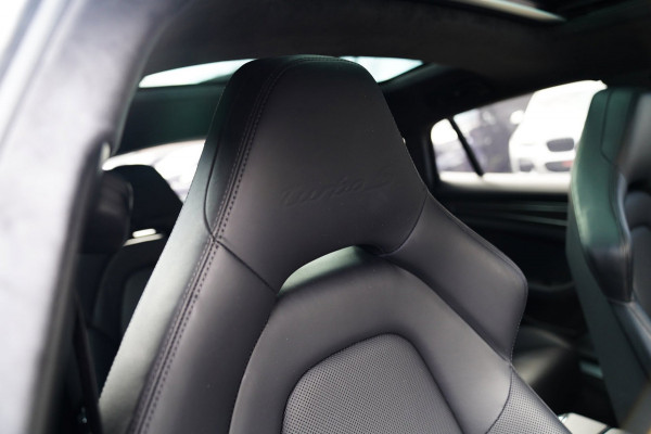 Porsche Panamera 4.0 Turbo S E-Hybrid | Achterbank verwarmd | Stoelverkoeling | Sport Chrono| Panorama Dak | Carbon | Burmester