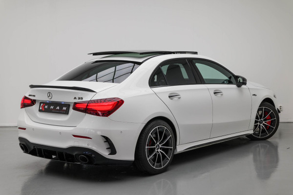 Mercedes-Benz A-Klasse AMG 35 4MATIC |Bomvoll!|Pano|Kuipstoelen|360Camera|HUD|Memory|ACC|Dodehoek|