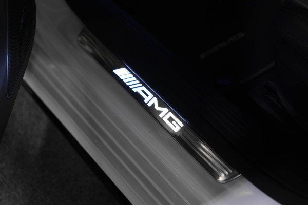 Mercedes-Benz A-Klasse AMG 35 4MATIC |Bomvoll!|Pano|Kuipstoelen|360Camera|HUD|Memory|ACC|Dodehoek|