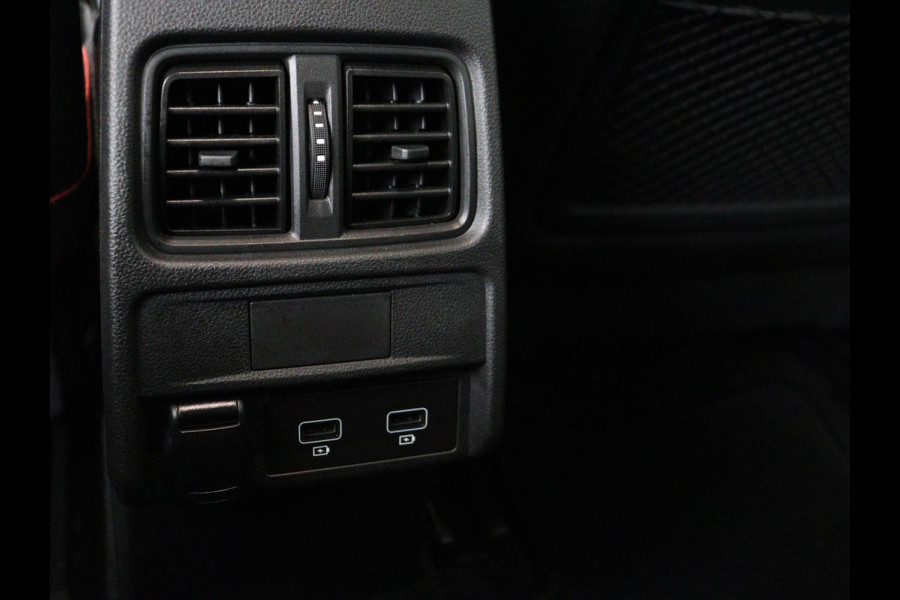 Renault Arkana 1.3 TCe 140 | Leder | Stoel & Stuurverwarming | Adaptive Cruise | Camera | Sfeerverlichting | Carplay | Bose