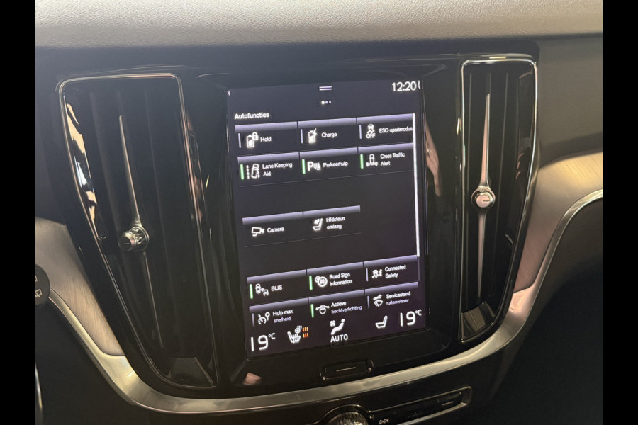 Volvo V60 2.0 T6 Recharge AWD Business Pro | Harman Kardon | Stoel/Stuurverwarming | Keyless | Trekhaak | Leder