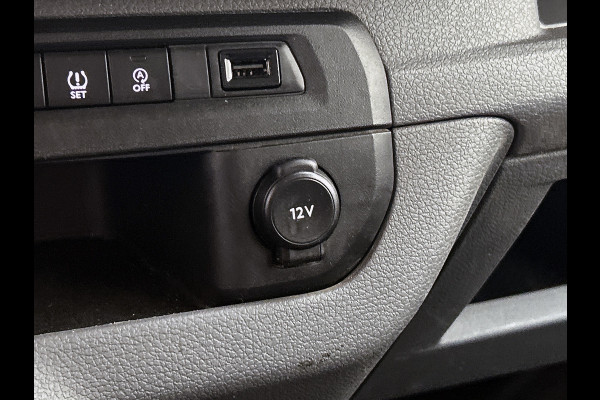 Peugeot Expert 2.0 HDI Euro6 123PK L2 Premium / 2xSchuifdeur / Trekhaak / Airco / Apk 01-2027