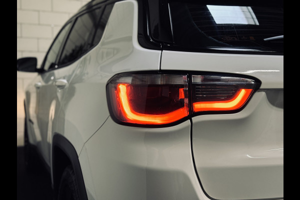 Jeep Compass 1.4 MultiAir Night Eagle | CarPlay | 1e Eig. | Camera