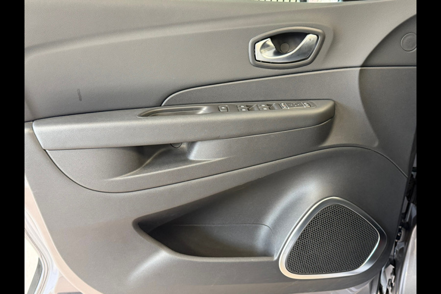 Renault Captur 1.3 TCe Intens AUT. STOELVERWARMING LEDEREN BEKLEDING NAVIGATIE CRUISE CAMERA PDC START/STOP KEYLESS-GO