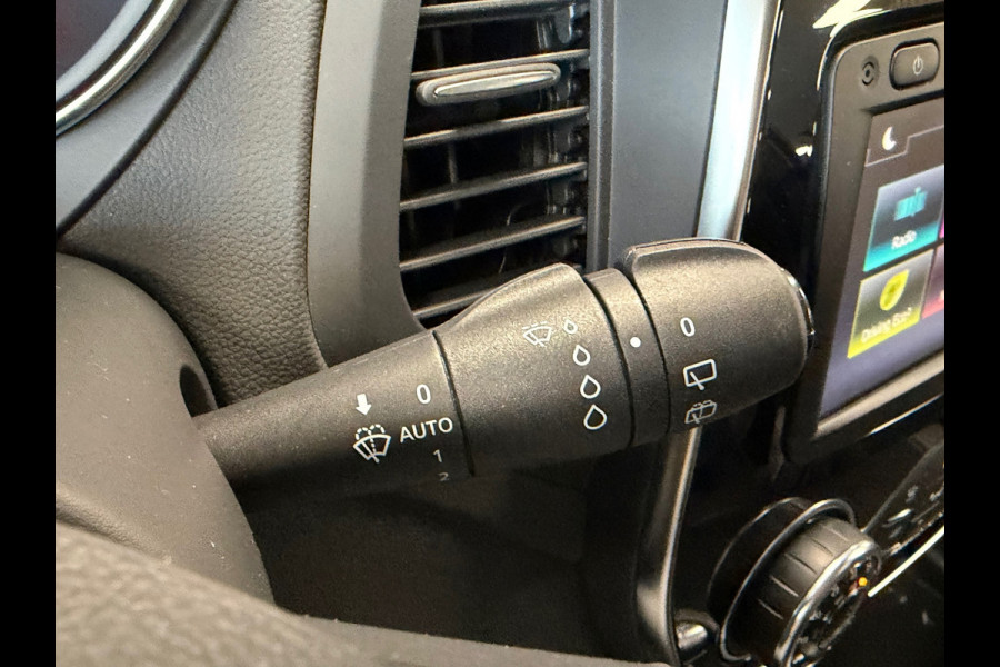 Renault Captur 1.3 TCe Intens AUT. STOELVERWARMING LEDEREN BEKLEDING NAVIGATIE CRUISE CAMERA PDC START/STOP KEYLESS-GO