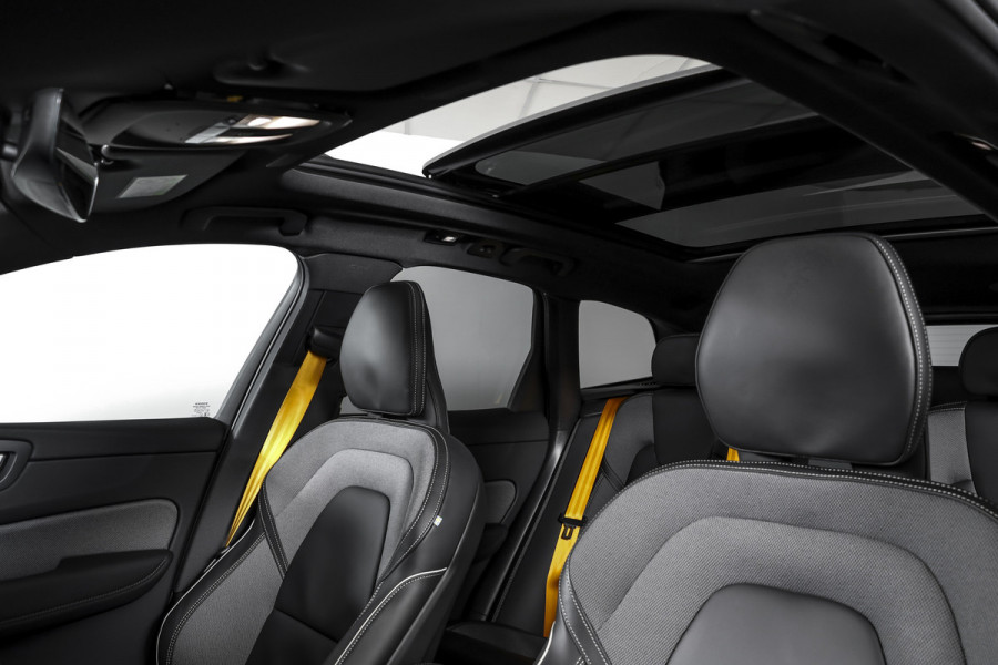 Volvo XC60 T8 Plug-in-hybrid AWD Polestar Engineered - Facelift MY26 | S/K-Panodak | Elek. Trekhaak | Harman/Kardon | 360 Camera | Dig.Cockpit | Adapt.Cruise | Stoel+-Stuurverw. | Elek. stoelen | NAV+App.Connect | ECC | LM 21" | 9215
