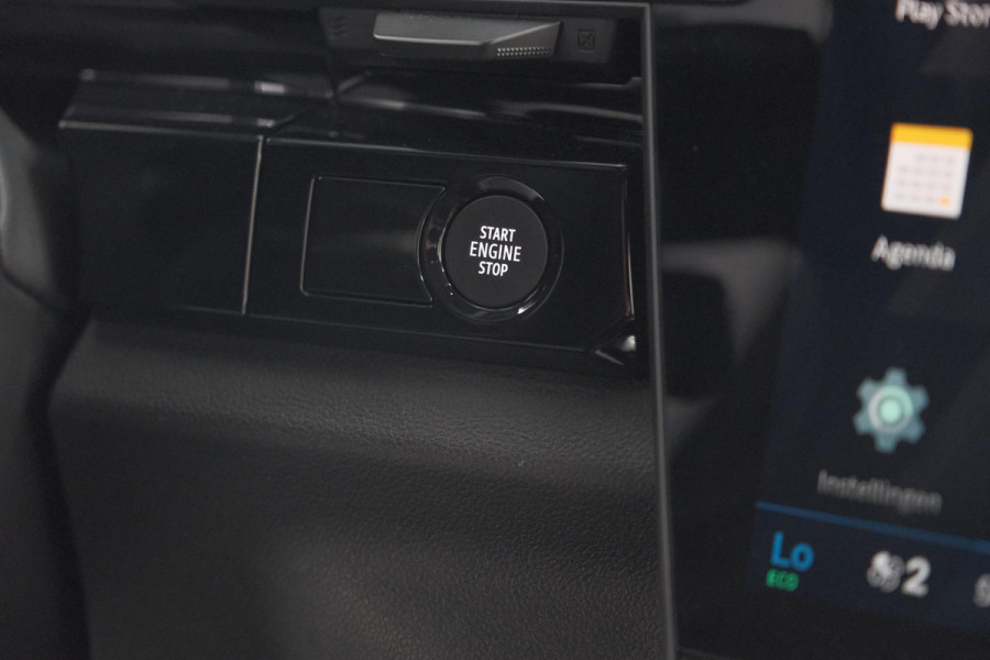 Renault Austral 1.2 E-Tech full hybrid 200 Techno Esprit Alpine | 1500 KG Trekgewicht | Camera | Dodehoekdetectie | Adaptieve Cruise Control | Pack Winter
