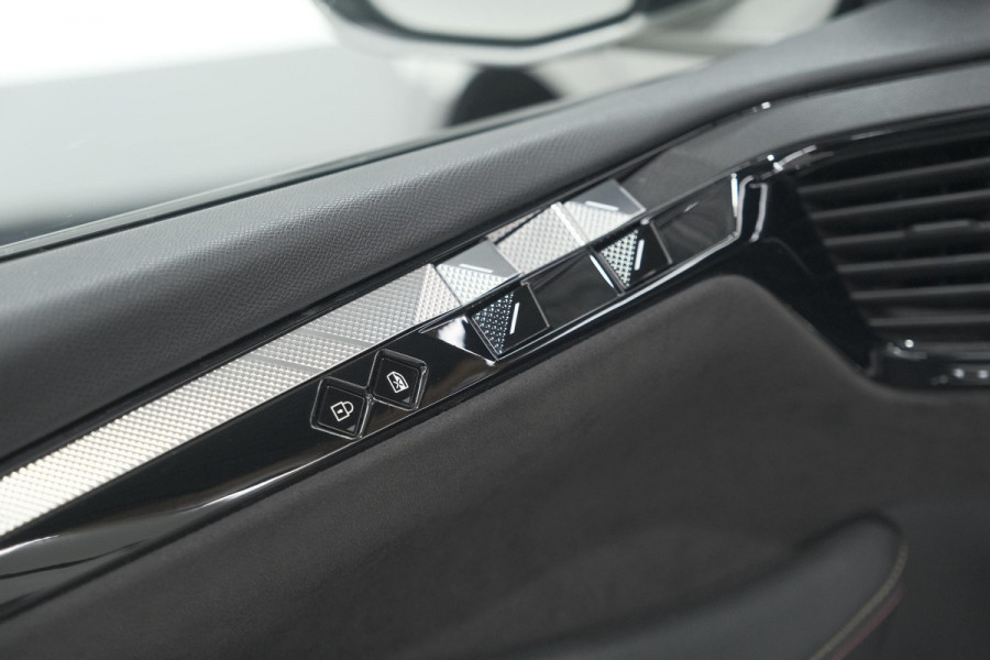 DS DS 4 PureTech 130 EAT8 Performance Line | Camera | Apple Carplay | Alcantara® bekleding | Parkeersensensoren