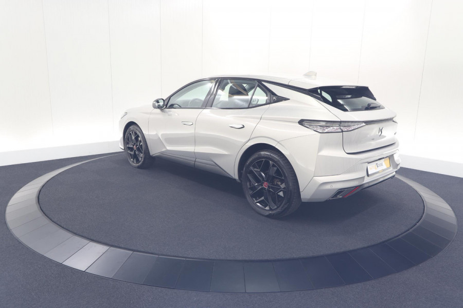 DS DS 4 PureTech 130 EAT8 Performance Line | Camera | Apple Carplay | Alcantara® bekleding | Parkeersensensoren