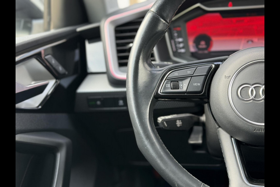 Audi A1 Sportback 25 TFSI Epic |Nav|Carplay|Cruise|PDC|17"