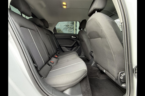 Audi A1 Sportback 25 TFSI Epic |Nav|Carplay|Cruise|PDC|17"