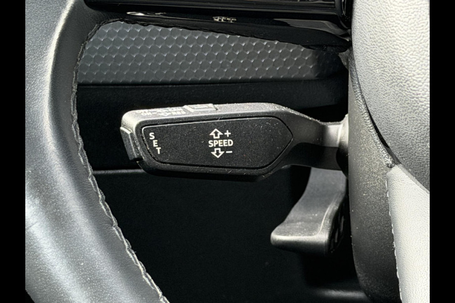 Audi A1 Sportback 25 TFSI Epic |Nav|Carplay|Cruise|PDC|17"