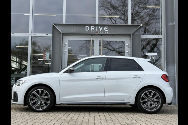 Audi A1 Sportback 25 TFSI Epic |Nav|Carplay|Cruise|PDC|17"