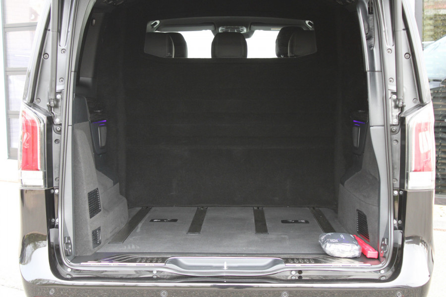 Mercedes-Benz V-Klasse 300d / Lang / DC / Black Edition / 2x Elec Schuifdeur / 360 Camera / Vol Opties / NIEUWSTAAT