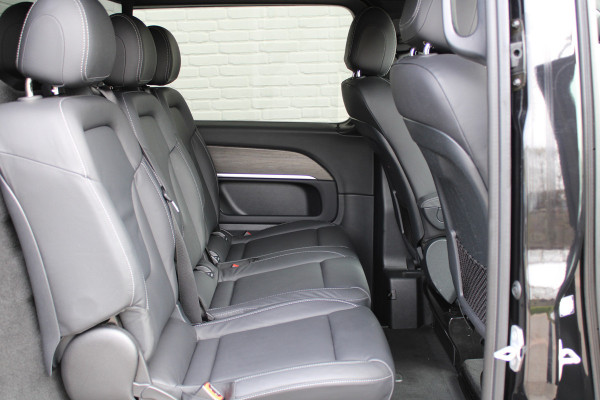 Mercedes-Benz V-Klasse 300d / Lang / DC / Black Edition / 2x Elec Schuifdeur / 360 Camera / Vol Opties / NIEUWSTAAT