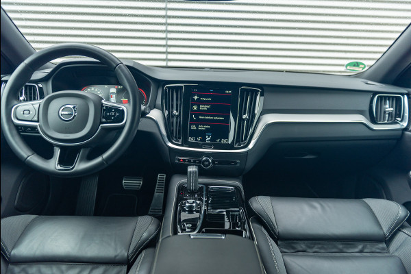 Volvo V60 T8 Aut. R-Design ACC Leder Stoelverwarming 390pk