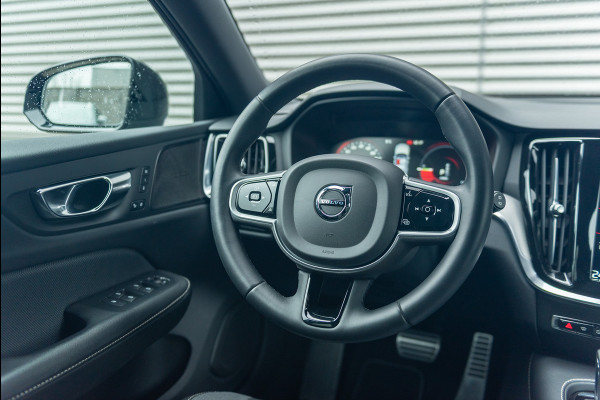 Volvo V60 T8 Aut. R-Design ACC Leder Stoelverwarming 390pk