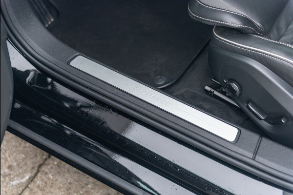 Volvo V60 T8 Aut. R-Design ACC Leder Stoelverwarming 390pk