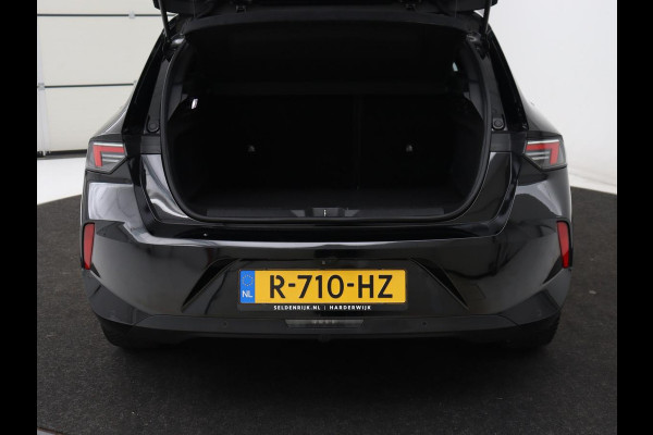 Opel Astra 1.6 Hybrid Business Edition | SOH 96% | Adaptive cruise | Navigatie | Camera | Full LED | Stuurverwarming | Carplay | PHEV | Plug In